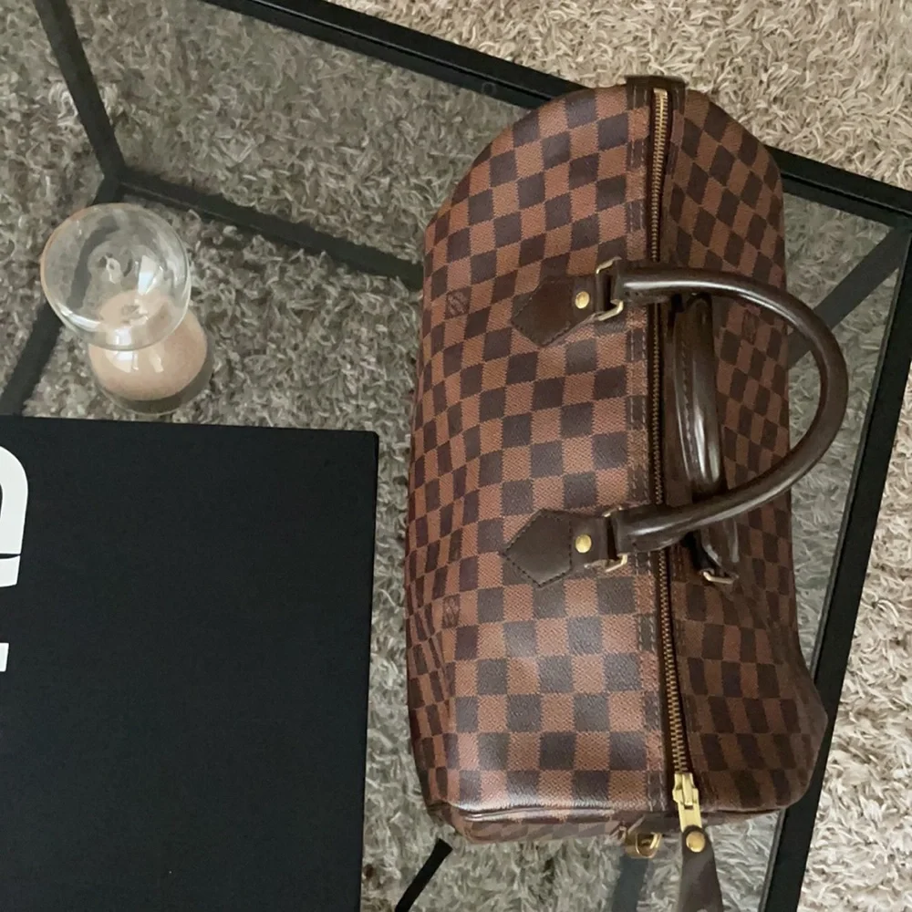 Authentic Louis Vuitton Damier speedy 35. - Picture 2 of 13